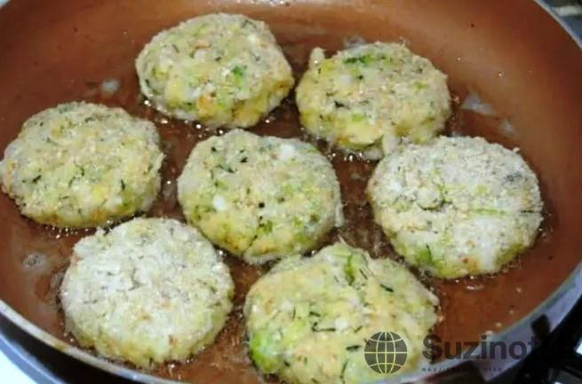 Научилась готовить капустники. Капустные котлеты пышные и сочные: любовь с первой котлетки, жарю третью сковородку