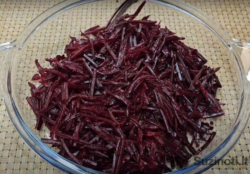 Салат за 5 минут из банальной свеклы. Отличная закуска для обеда и ужина