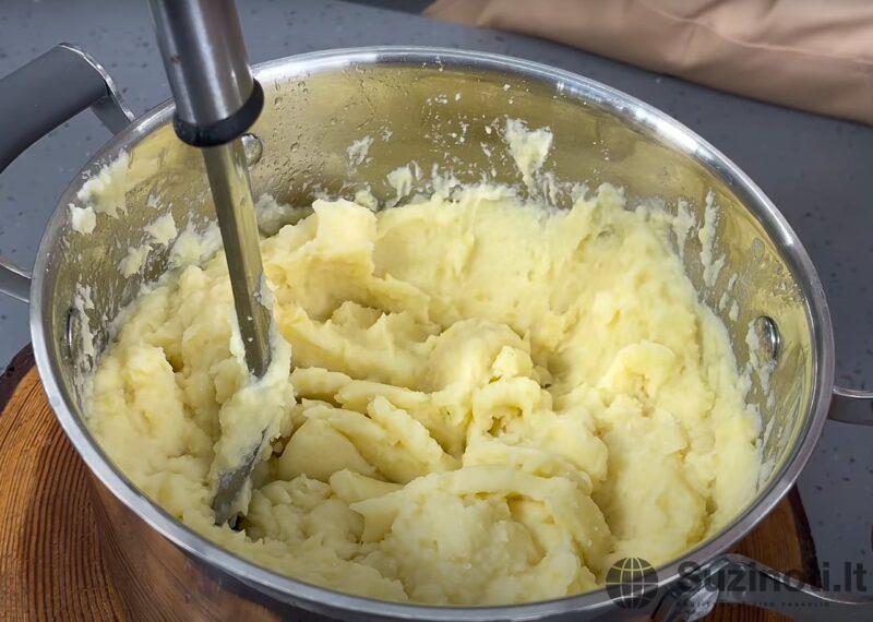 Пирожки с картошкой готовлю так. Хрустящая корочка, воздушное тесто и нежная начинка