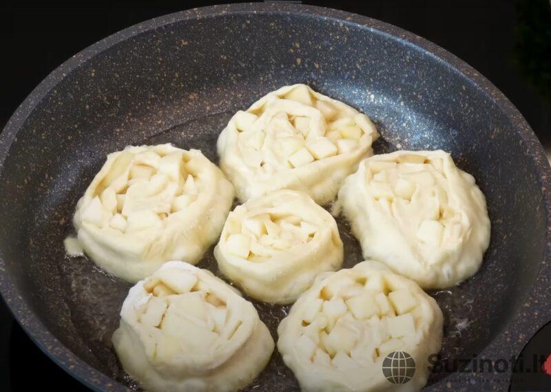 Намного вкуснее простых оладий. Пышки "Солнышки" - рецепт на кефире с яблоками