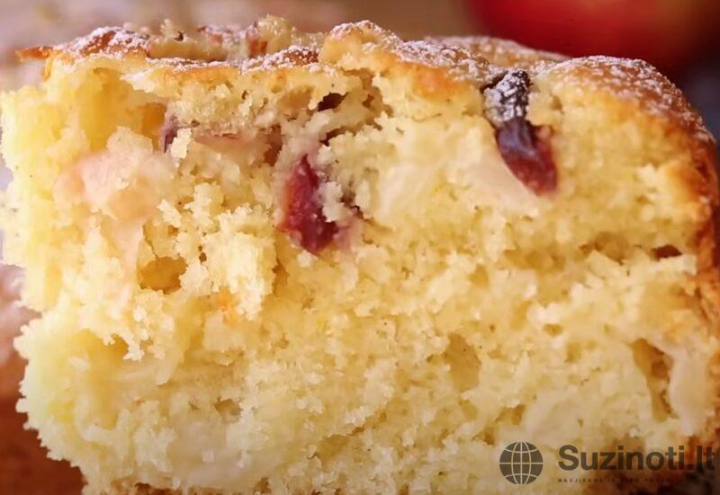 Сливочная нежность и сочные яблоки в каждом кусочке — пирог, который заставит вас забыть про кондитерские!