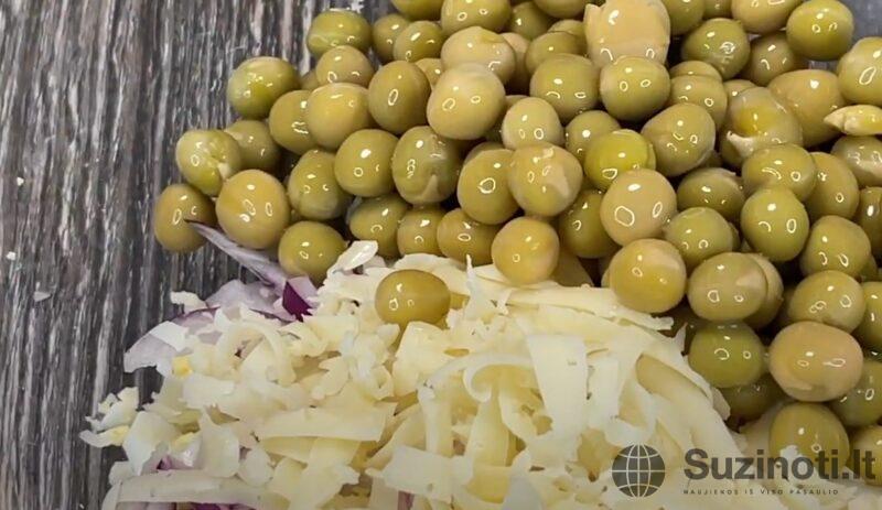 Готовлю его порционно, как в ресторане. Салат "Каприз" - рецепт для праздничного стола
