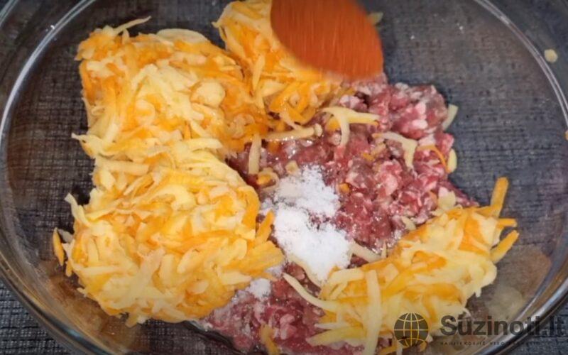 Беру фарш и картофель. Свекровь поделилась вкусным рецептом из 90-х, мужу теперь готовлю только так