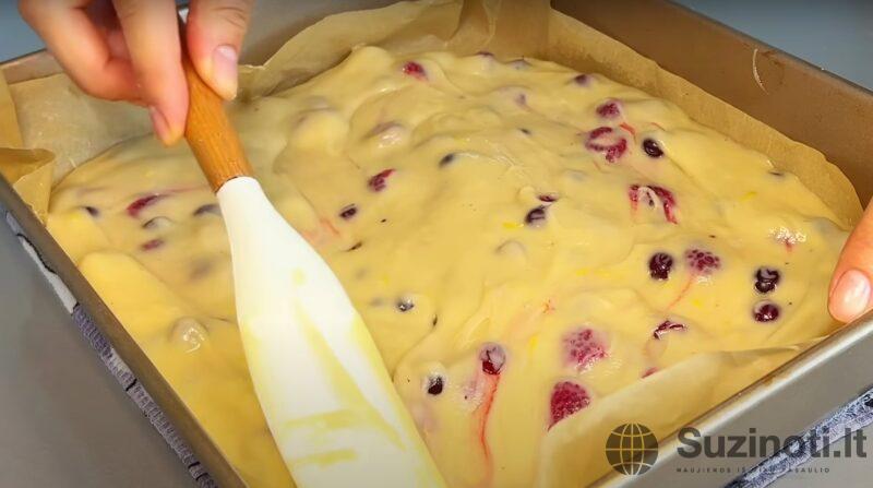 Все смешал и в духовку. Пирог на кефире за 5 минут: простой и вкусный рецепт