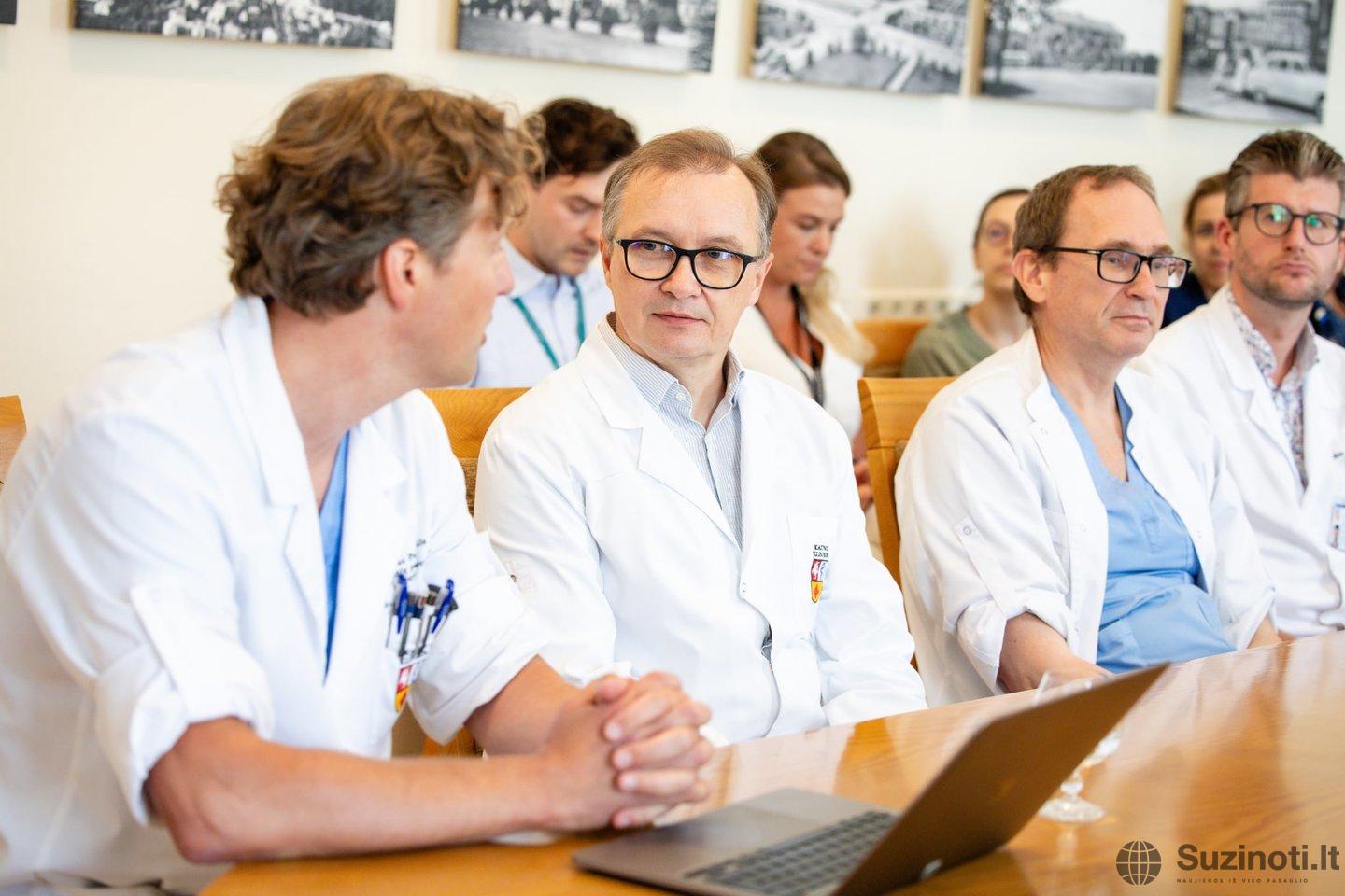 Kauno klinikose – pirmasis toks robotas Baltijos šalyse Kauno klinikų nuotr.