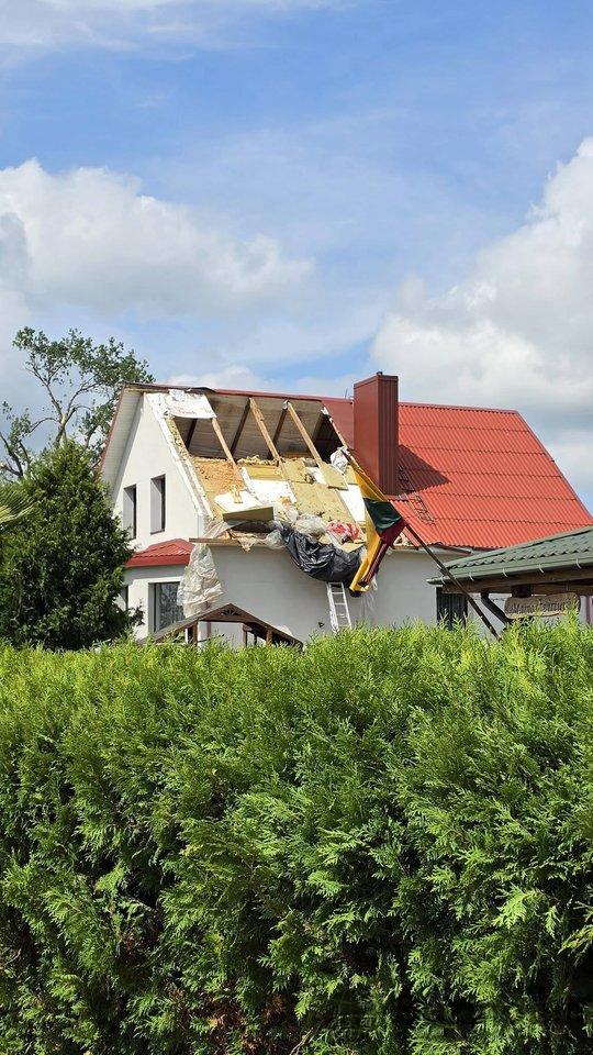 Audros padariniai Riešėje ir Bendorėliuose / nuotr. Elenos Vostrikovės (nuotr. iš „Facebook“ grupės „Orų entuziastai“)