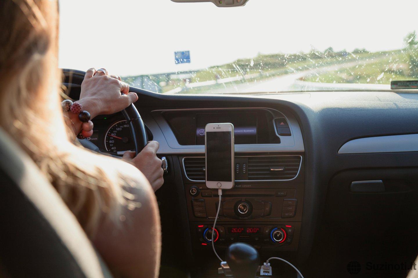 Automobilio vairavimas (nuotr. Pexels)