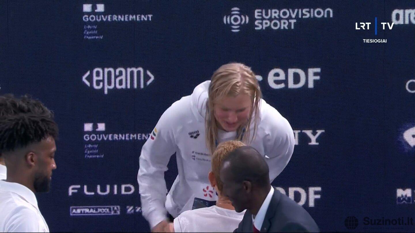 Rūtai Meilutytei įteiktas Europos čempionato aukso medalis | „Stop“ kadras