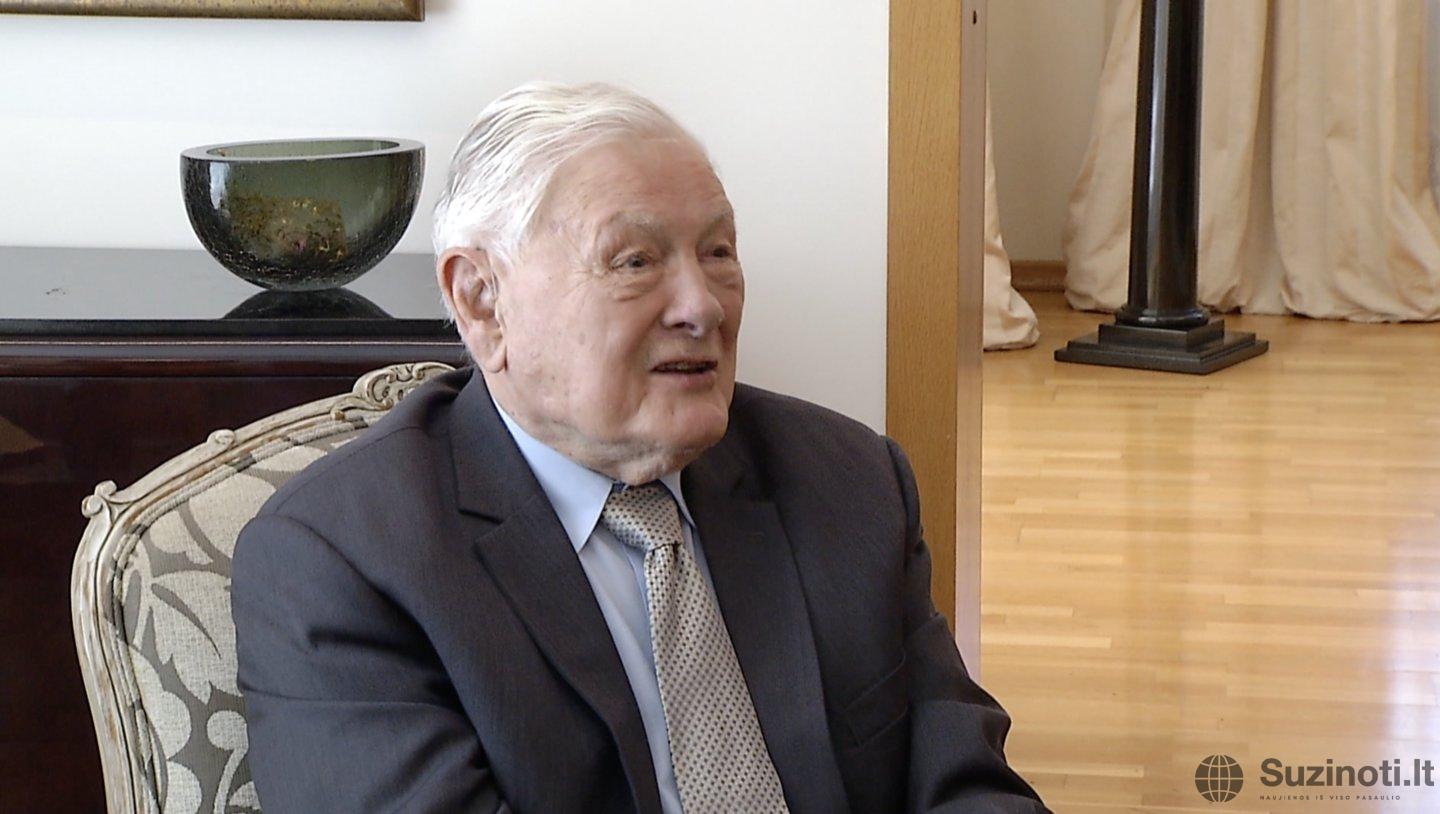 Valdas Adamkus ir Mindaugas Sinkevičius (nuotr. stop kadras)