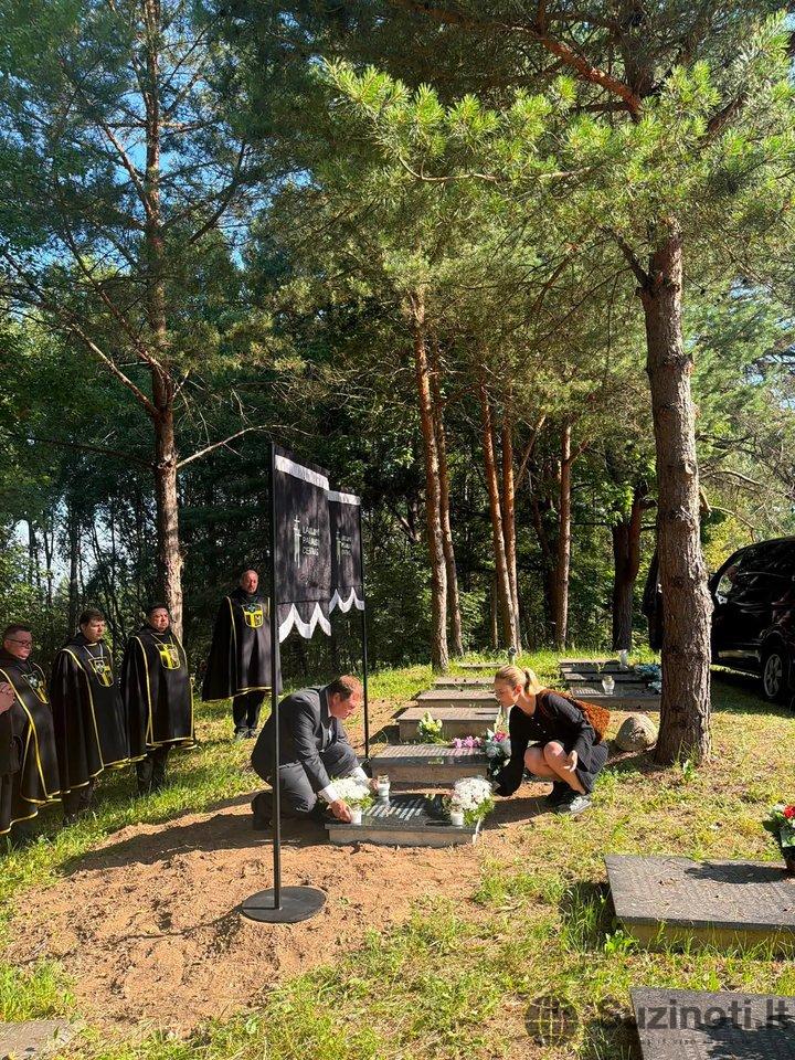 Vienišų žmonių laidotuvės 2026 m. birželio 30 dieną (nuotr. Laidojimo paslaugų centro/Facebook)