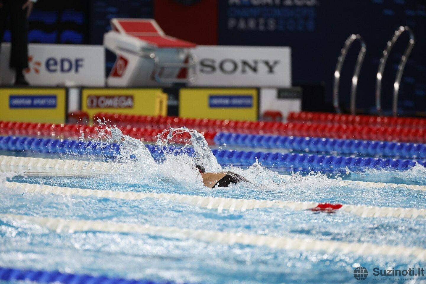 Moterų 50 m plaukimo krūtine finalas | EPA / MOHAMMED BADRA nuotr.