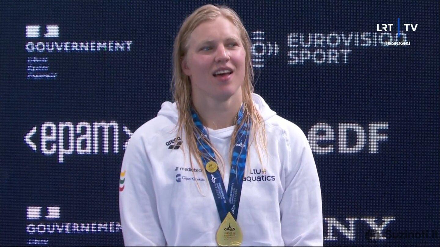Rūtai Meilutytei įteiktas Europos čempionato aukso medalis | „Stop“ kadras