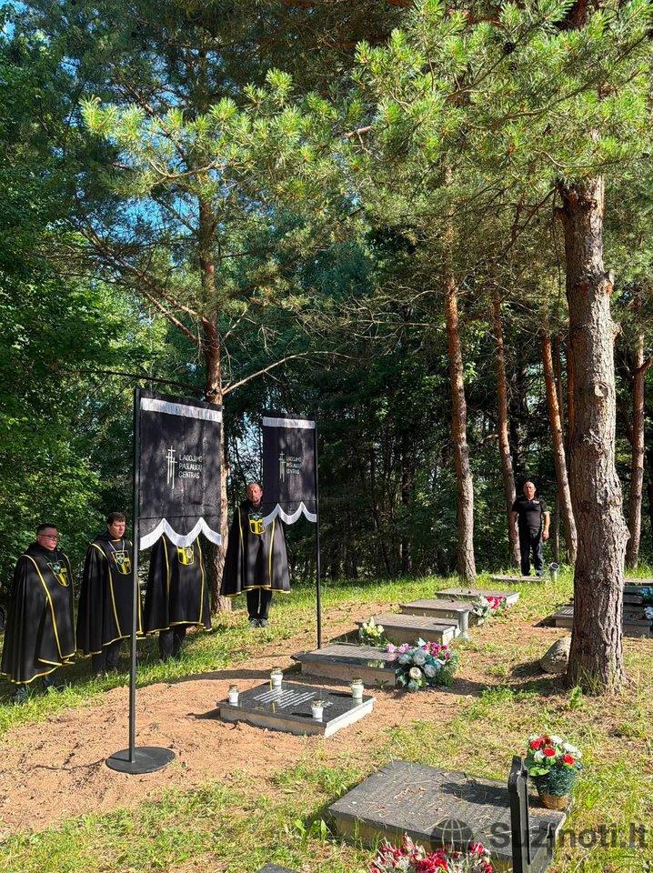 Vienišų žmonių laidotuvės 2026 m. birželio 30 dieną (nuotr. Laidojimo paslaugų centro/Facebook)
