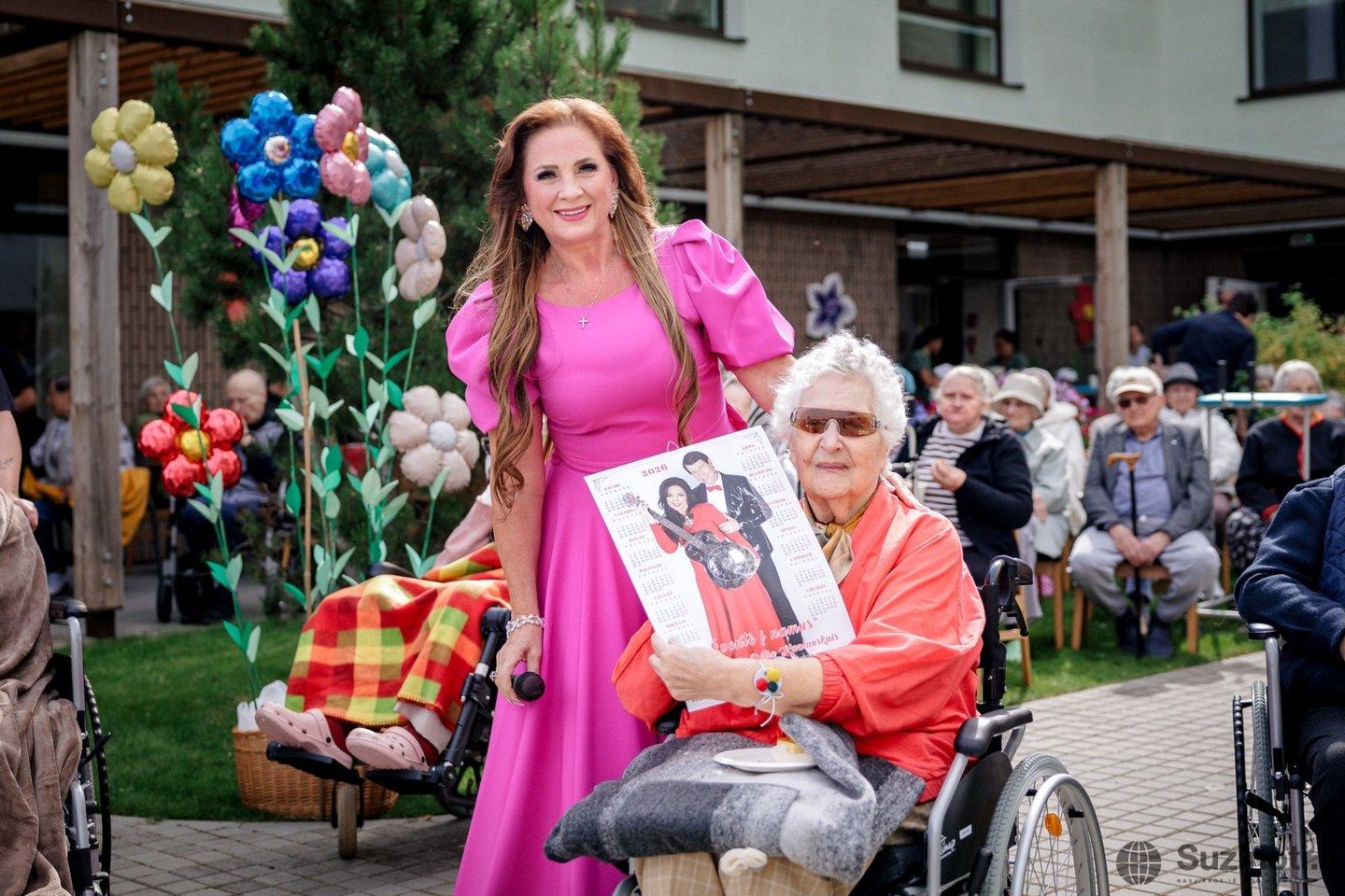 Senjorų globos namuose koncertavo Liveta ir Petras Kazlauskai (nuotr. pranešimo spaudai)