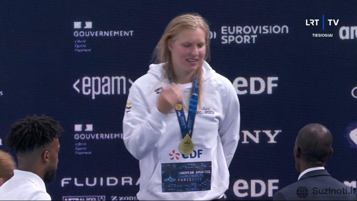Rūtai Meilutytei įteiktas Europos čempionato aukso medalis | „Stop“ kadras