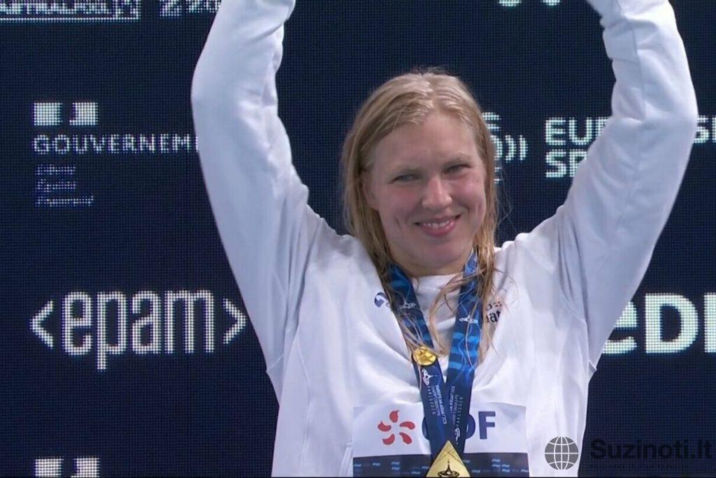 Rūtai Meilutytei įteiktas Europos čempionato aukso medalis | „Stop“ kadras