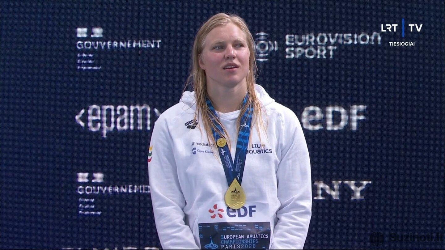 Rūtai Meilutytei įteiktas Europos čempionato aukso medalis | „Stop“ kadras